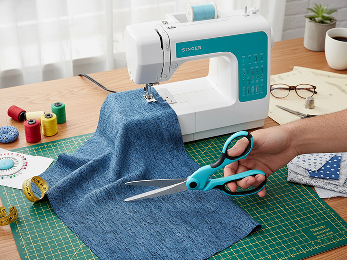 Singer-561-2-Inch-Professional-Scissors-3-1 (1)